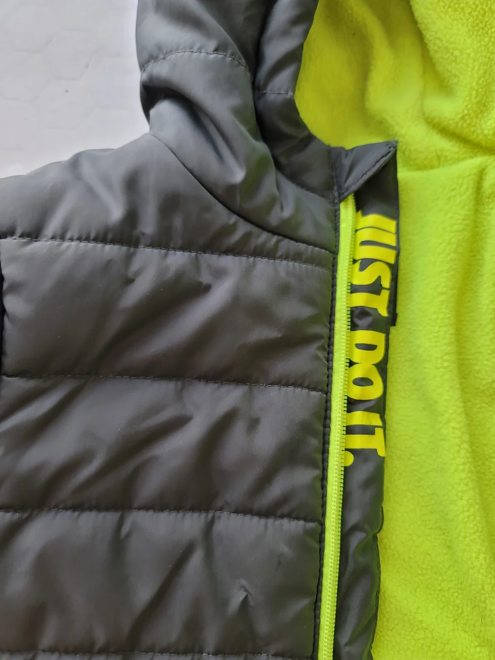 Nike Kids' 4T Puffer Jacket in Charcoal Gray Lime Interior‎ Full Zip